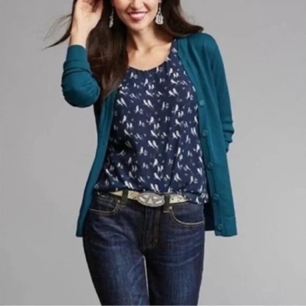 CAbi #3447 Chirp blouse tiered chiffon tank top/ blouse. Size XS.